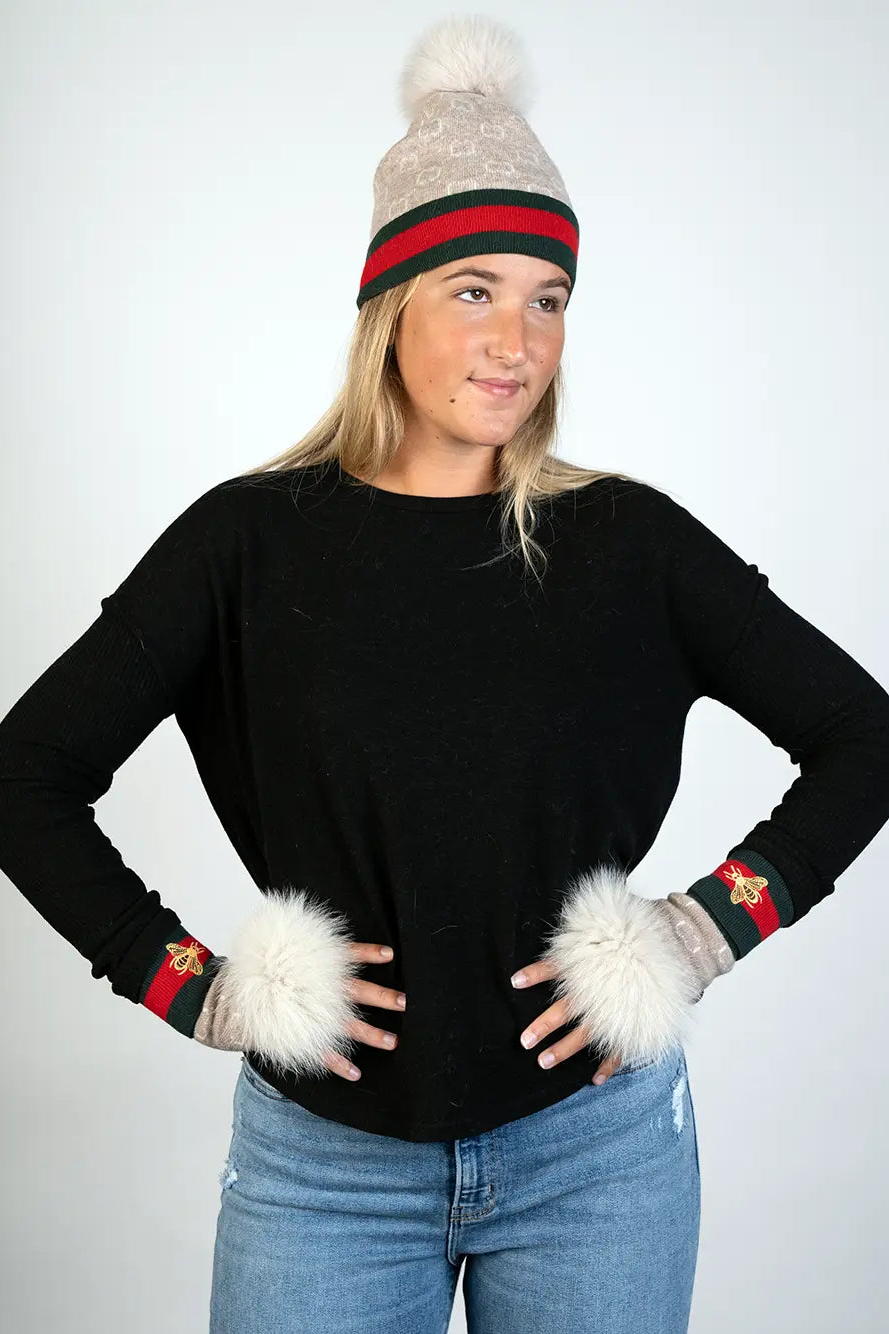 Beige Knitted Fingerless Gloves w/ Fox