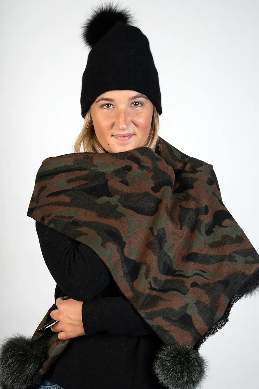 Black 100% Cashmere Hat w/ Fox PomPom