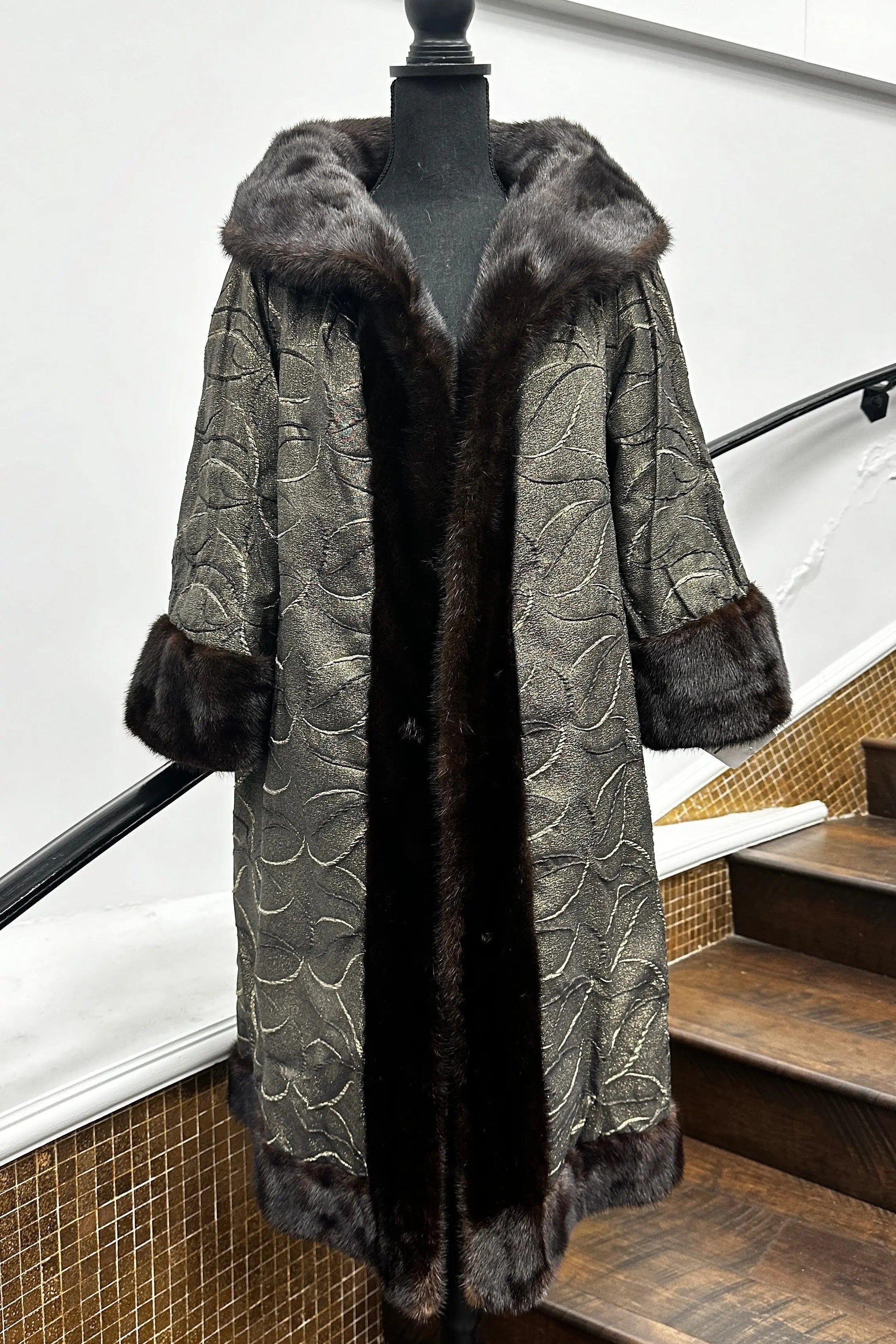 Vintage Mahogany Mink Reversible Stroller