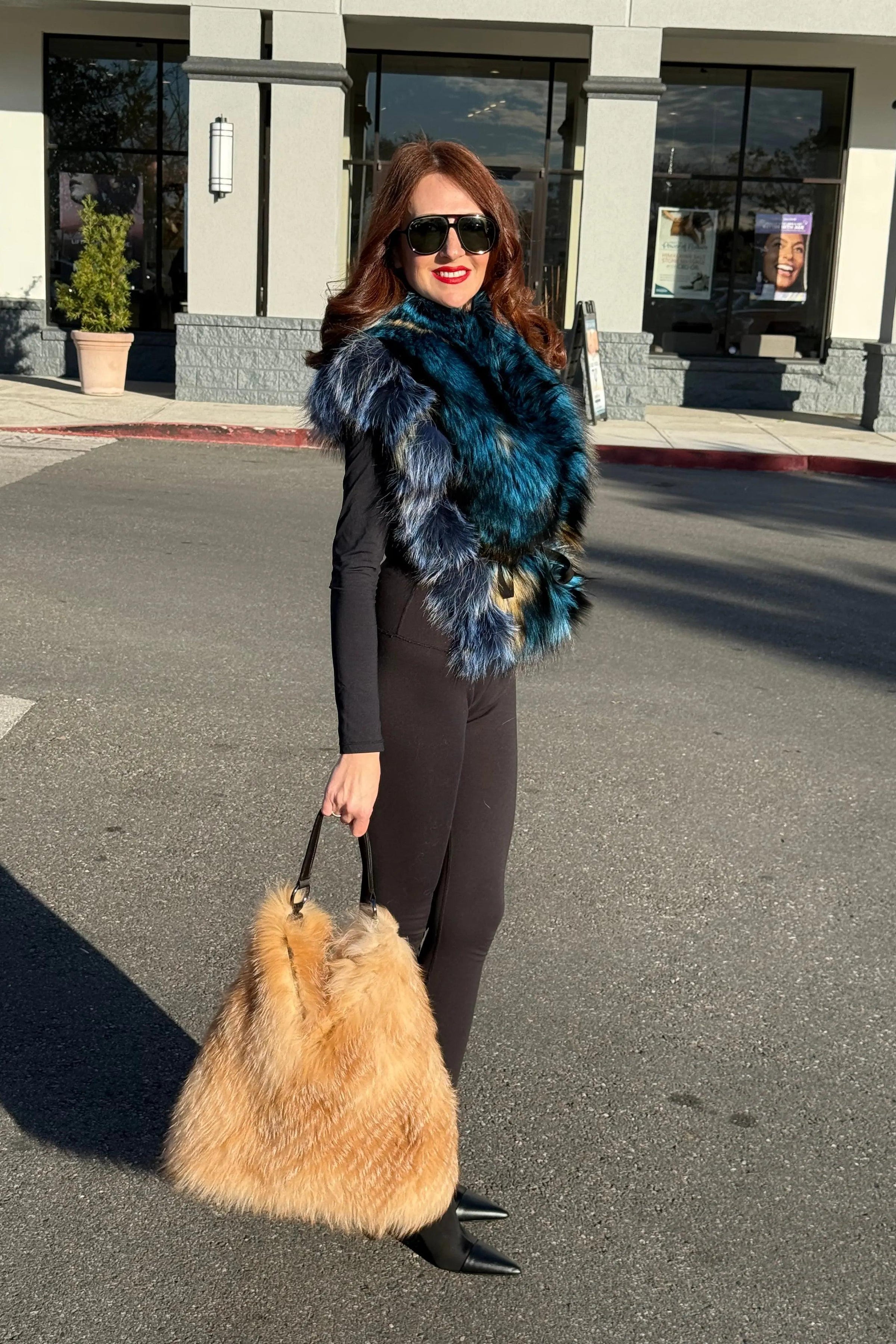 Oversized Fox Collar with Ruffle Trim