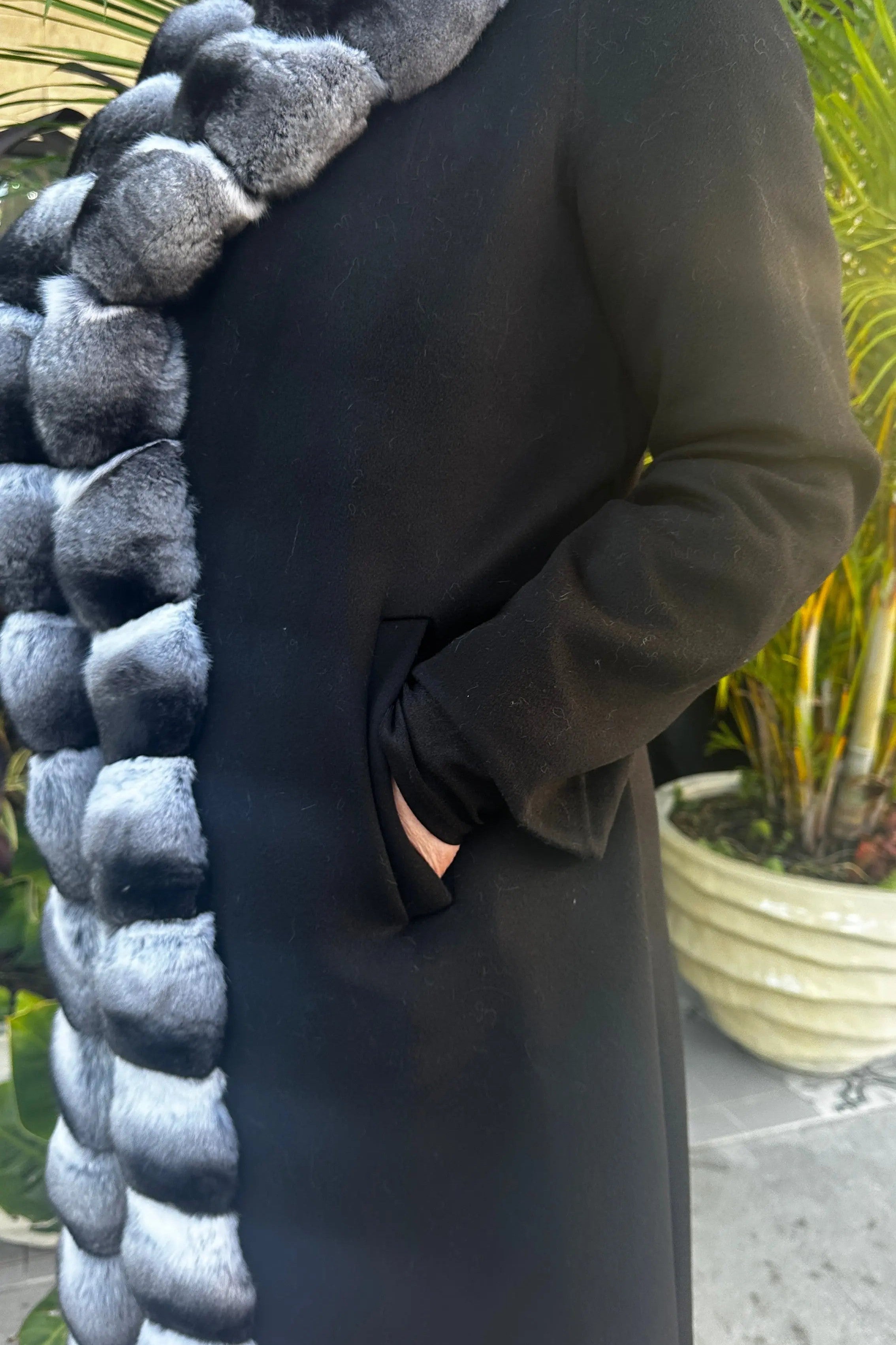 Black Loro Piano 100% Cashmere Coat with Natural Chinchilla