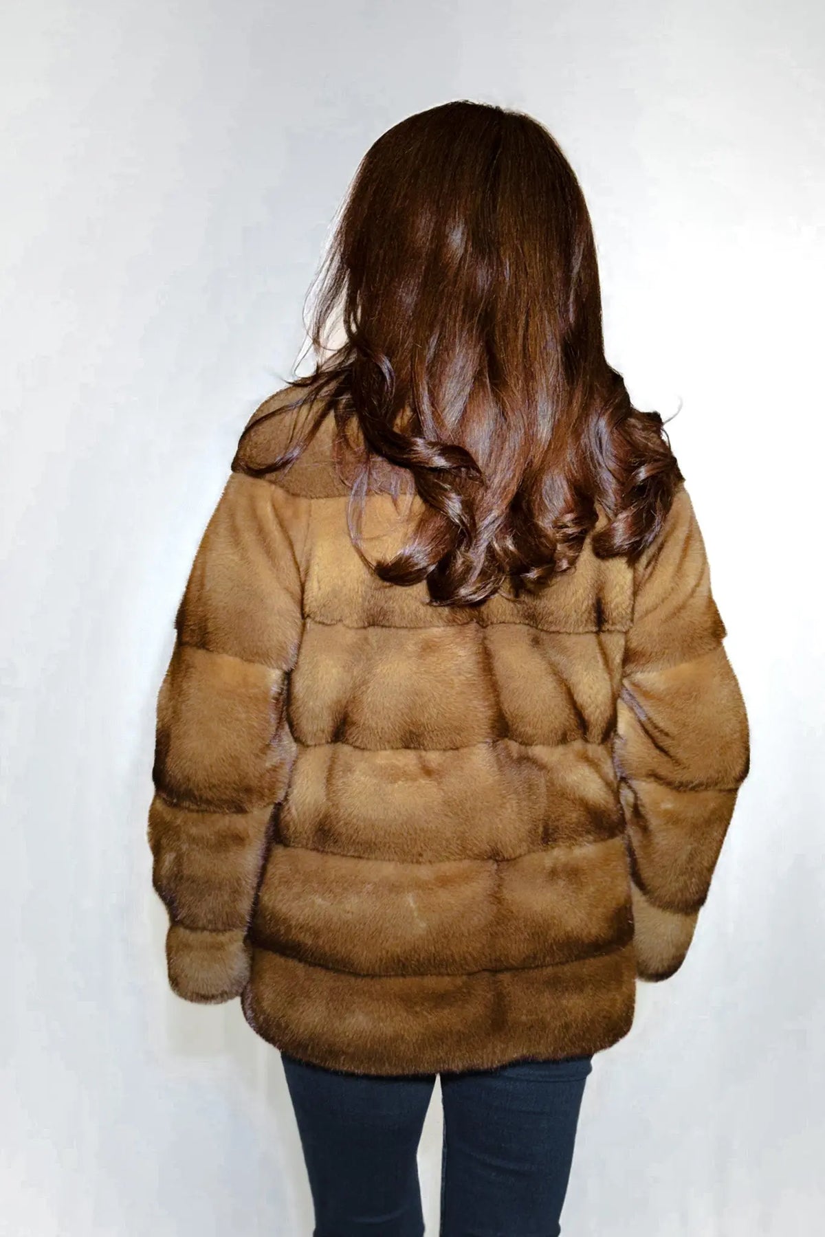 27" Horizontal Gold Mink Jk