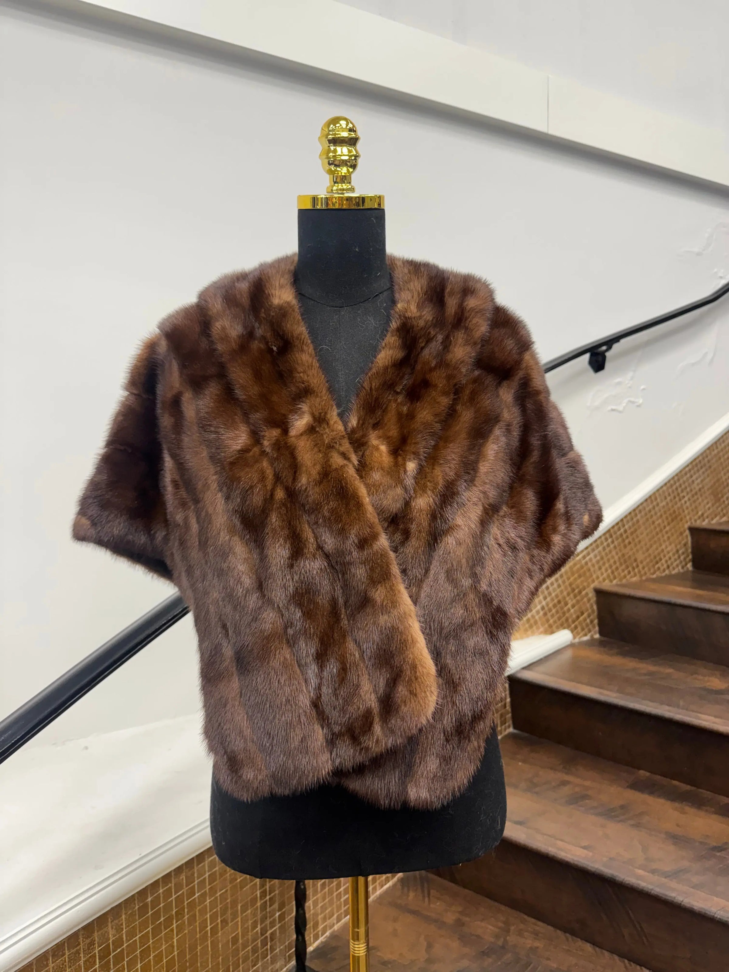 LaBelle Since 1919 Vintage Mahogany Mink Stole