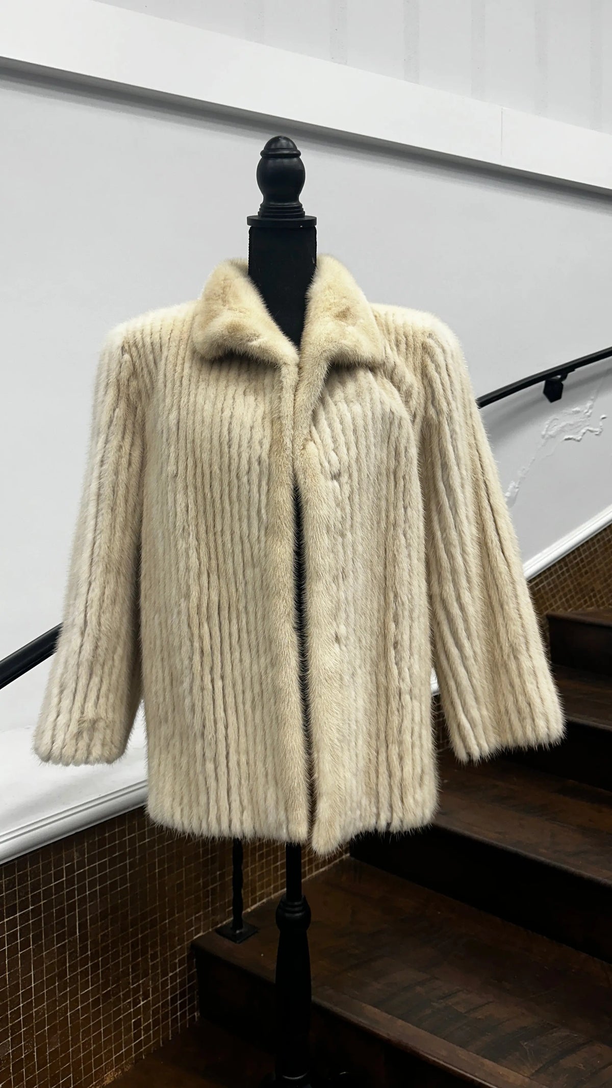 LaBelle Since 1919 Vintage Ribbed Fox with Mink