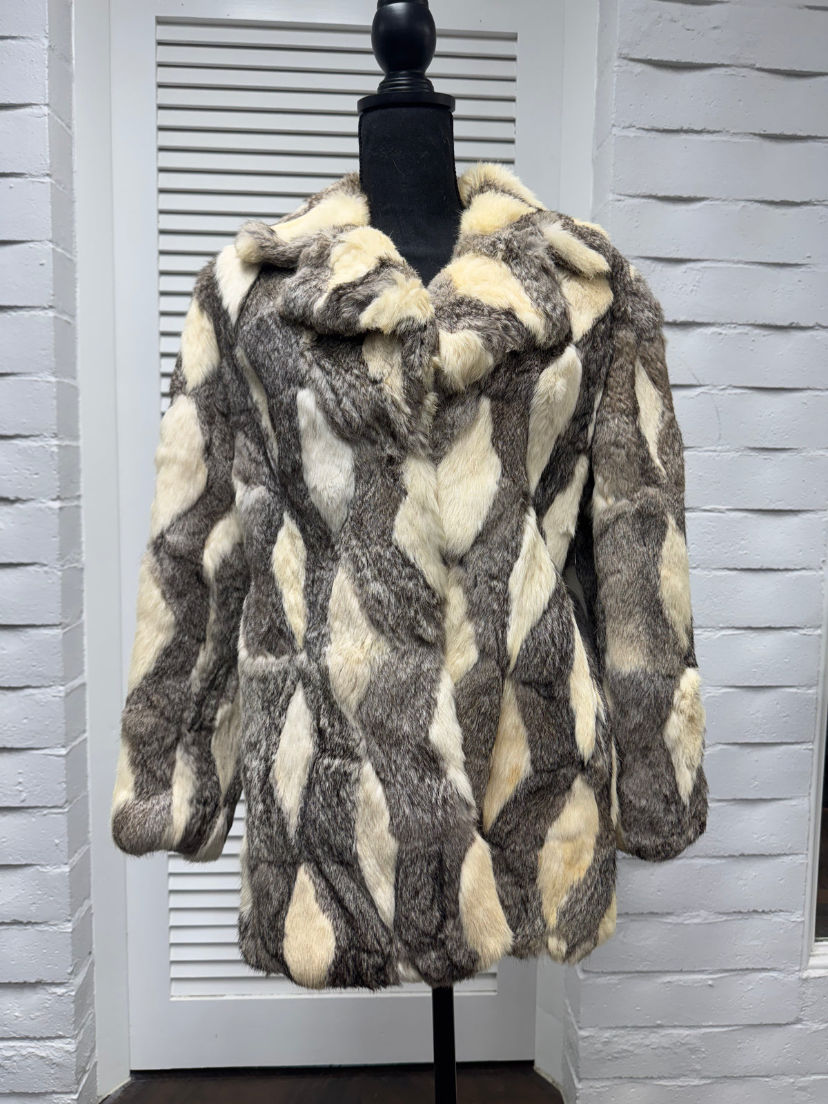 Vintage White & Grey Rabbit Jacket