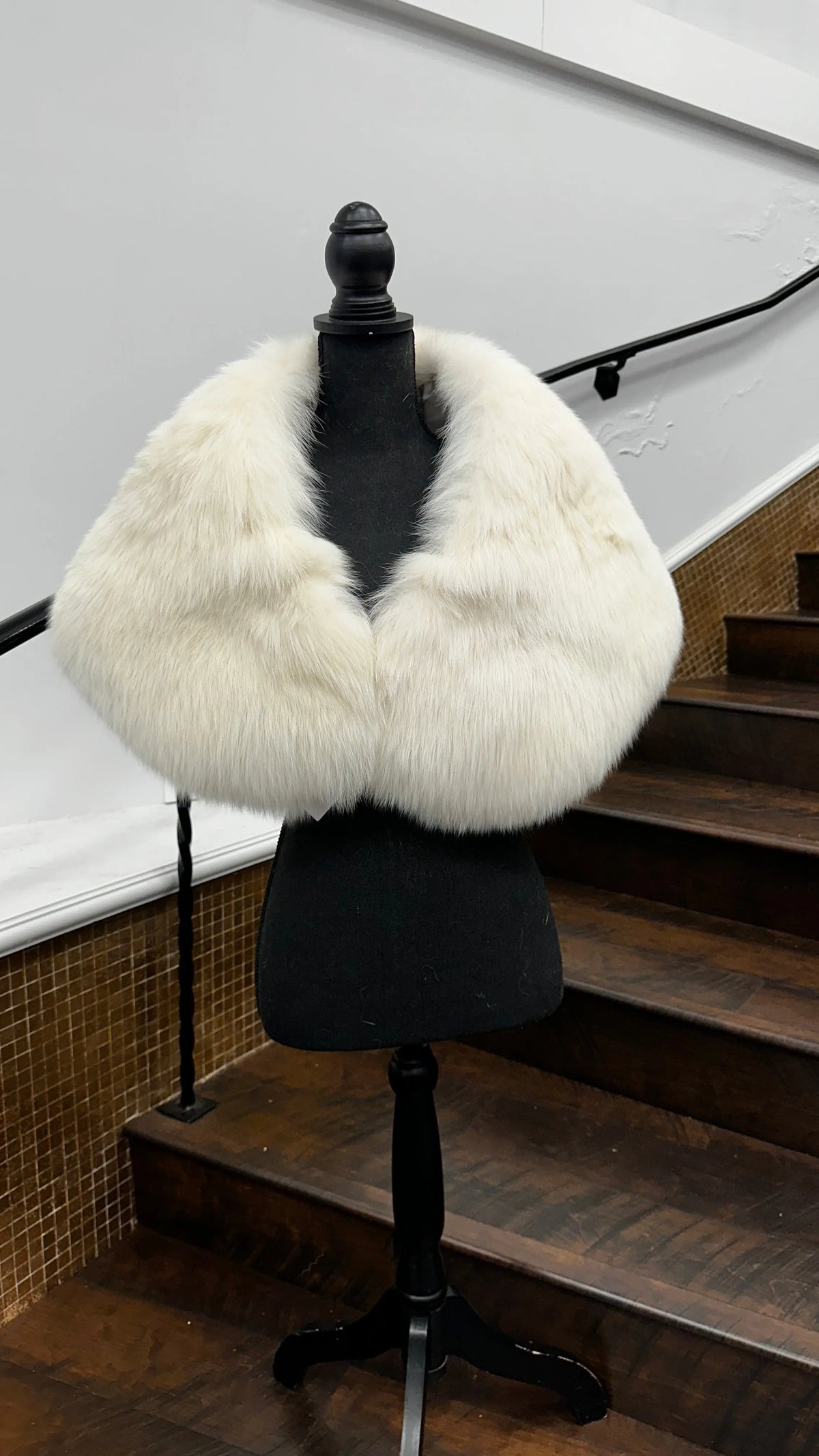 LaBelle Since 1919 White Fox Shrug