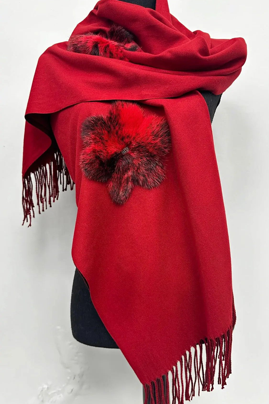 Cashmere Scarf with Mink Flowers